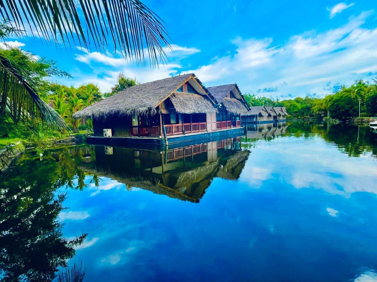 Plumeria Lake Resort & Spa Vayalar Bagian luar foto