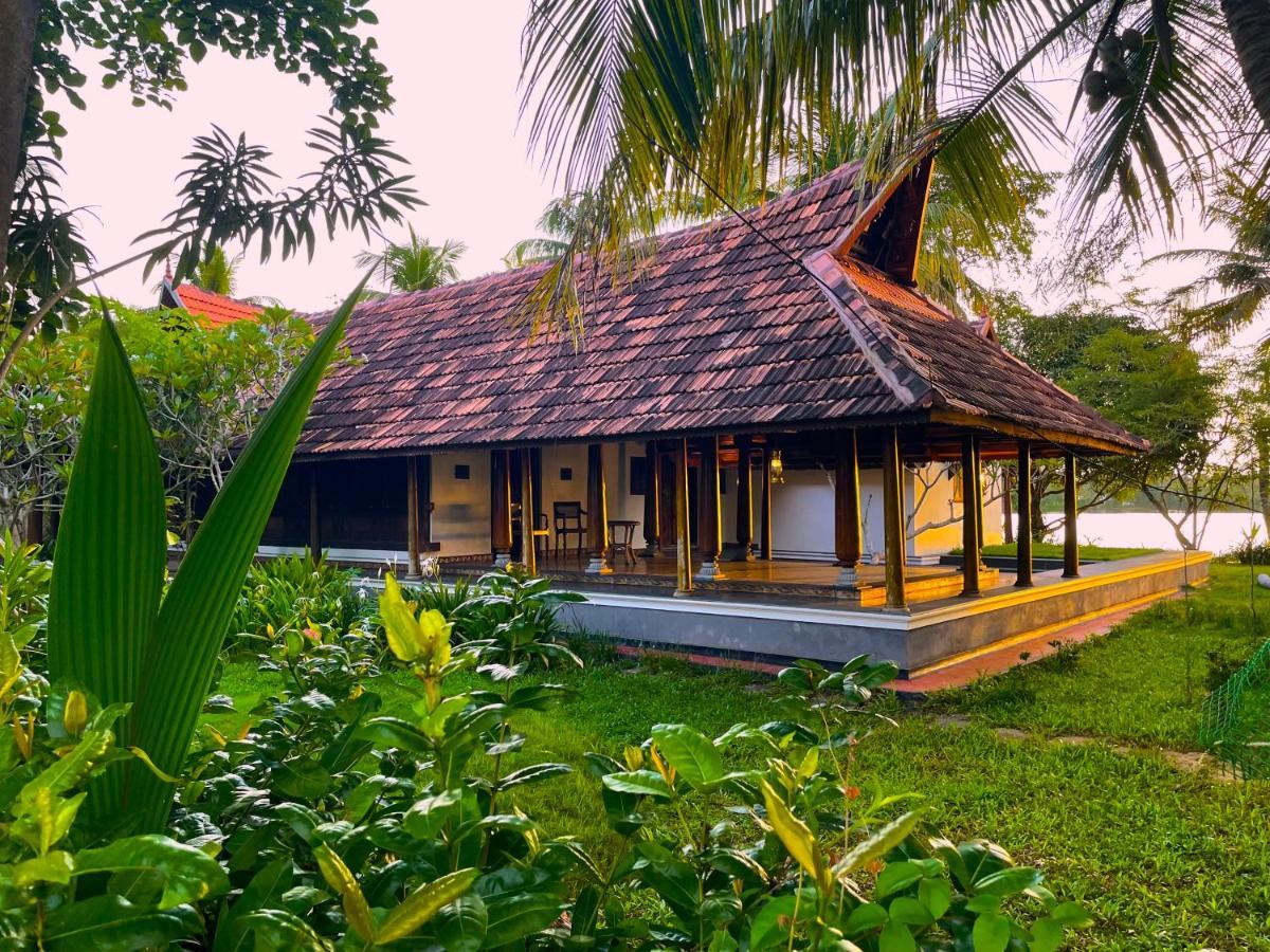 Plumeria Lake Resort & Spa Vayalar Bagian luar foto